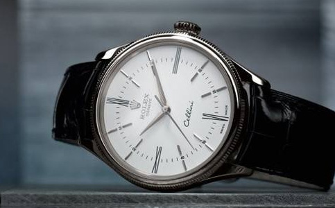 大连劳力士服务中心（劳力士手表走停）