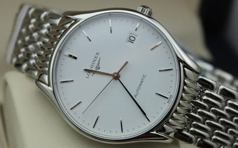 成都浪琴手表维修中心（解决手表停走问题的方法）
