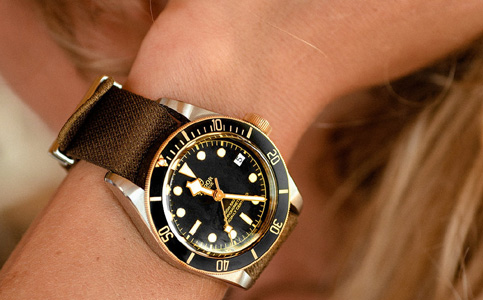 帝舵手表表带大概多少钱（帝舵手表的金属表带如何保养）