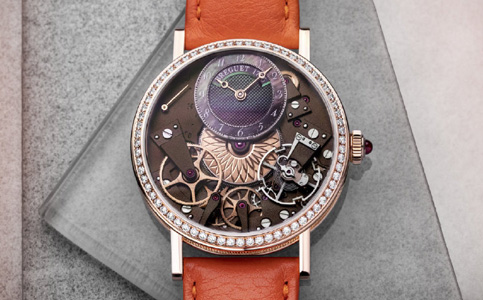 昆明宝玑维修中心（宝玑机芯洗油除垢）