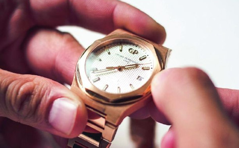 芝柏维修站（处理芝柏手表表蒙破碎的方法）