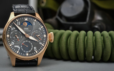 万国西安售后电话号码（为什么万国手表会生锈）