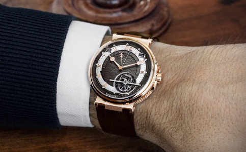 中国宝玑官方服务中心（宝玑手表停走的解决方法）