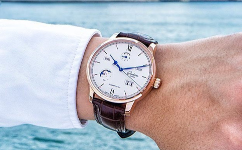 格拉苏蒂维修服务中心（格拉苏蒂手表走慢的原因及解决方法）