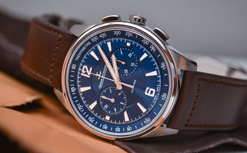 积家售后维修中心服务(积家手表表蒙起雾的原因及处理方法)