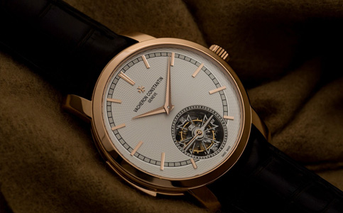 江诗丹顿售后维修中心服务（手表进水的原因及处理方法）