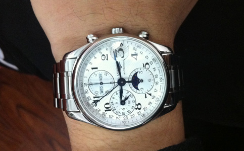 浪琴售后维修电话王（解决浪琴手表偷停问题的方法）