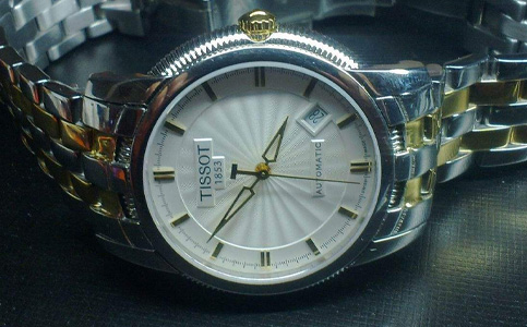 天梭售后维修点查询（处理天梭手表表壳生锈的技巧）