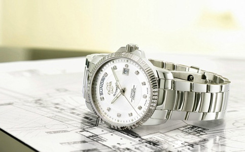 英纳格客服维修中心（应对英纳格表进水问题）